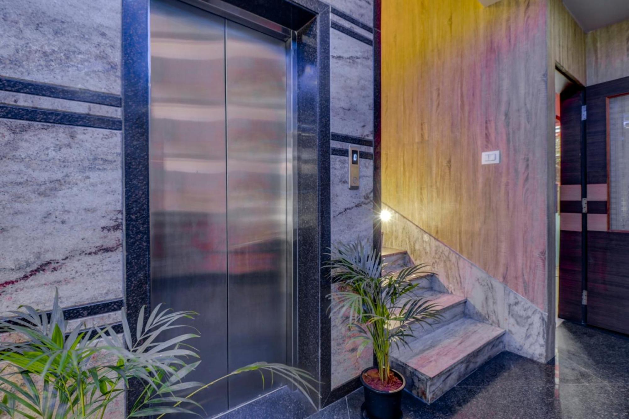 Collection O Karthika Residency Hotel Bangalore Exterior photo